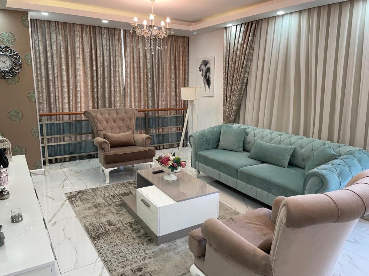 Elegant 2+1 Flat In The Heart Of Kyrenia + Wifi Lägenhet Exteriör bild