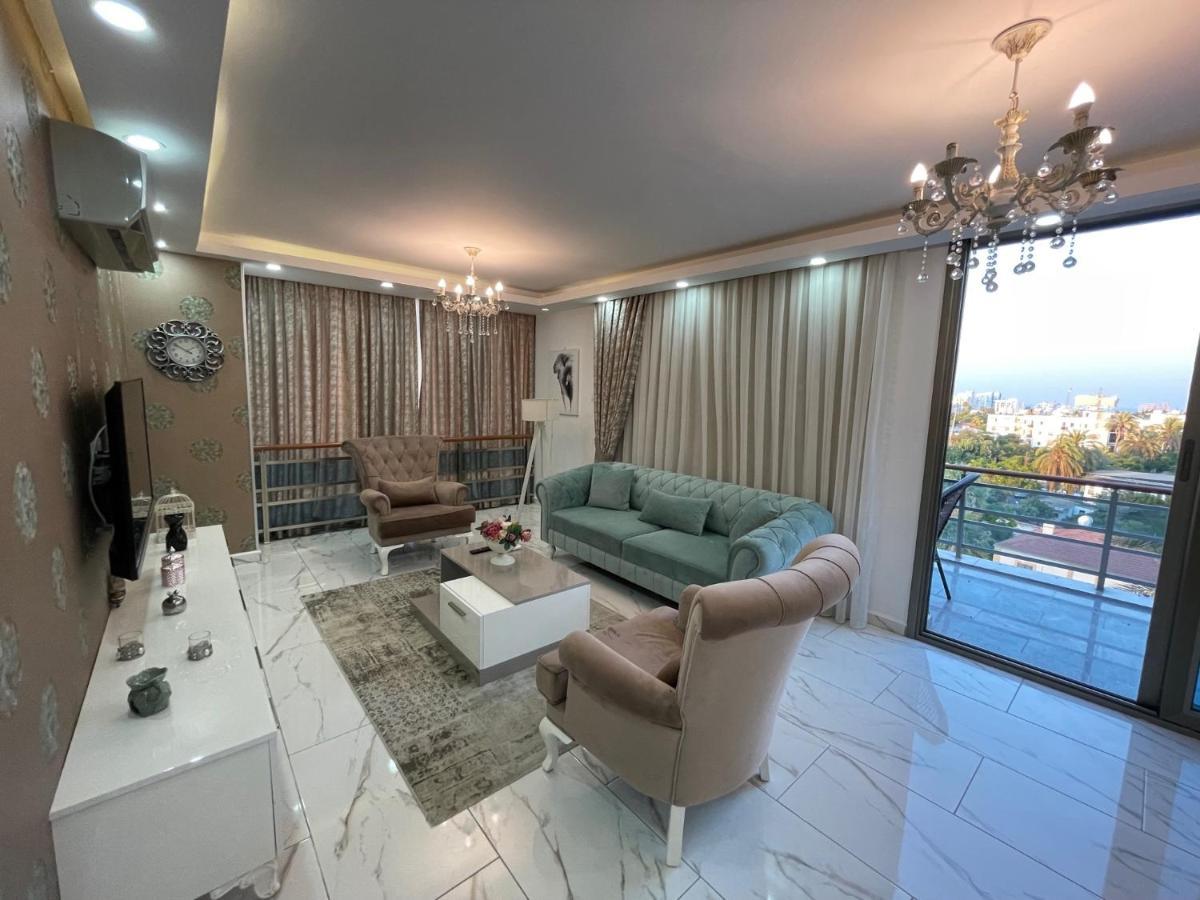 Elegant 2+1 Flat In The Heart Of Kyrenia + Wifi Lägenhet Exteriör bild
