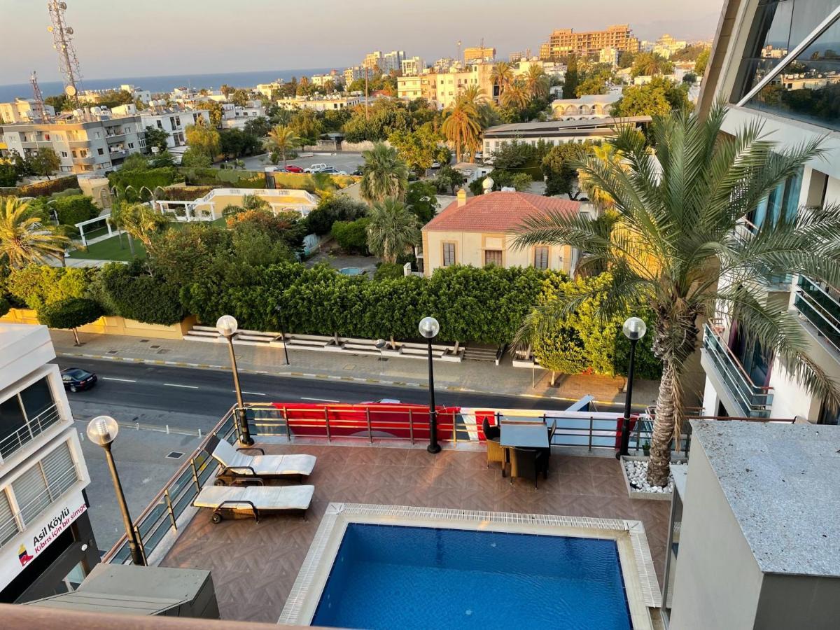 Elegant 2+1 Flat In The Heart Of Kyrenia + Wifi Lägenhet Exteriör bild